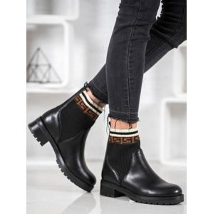 GOGO 20217-1B Designové dámské černé kotníčkové boty na plochém podpatku - EU 37