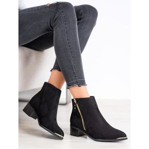 KAYLA 88168B Pohodlné dámské černé kotníčkové boty na širokém podpatku - EU 36